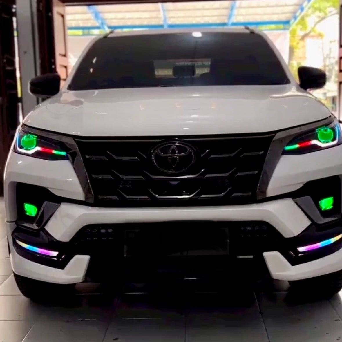 Upgrade Your Headlights: Multicolor RGB DRL with App Control and Dynamic Running Effects
