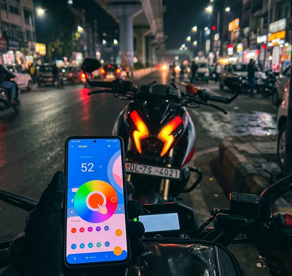Pulsar NS400Z Smart Bluetooth DRL Lights | Custom RGB Headlight Matrix