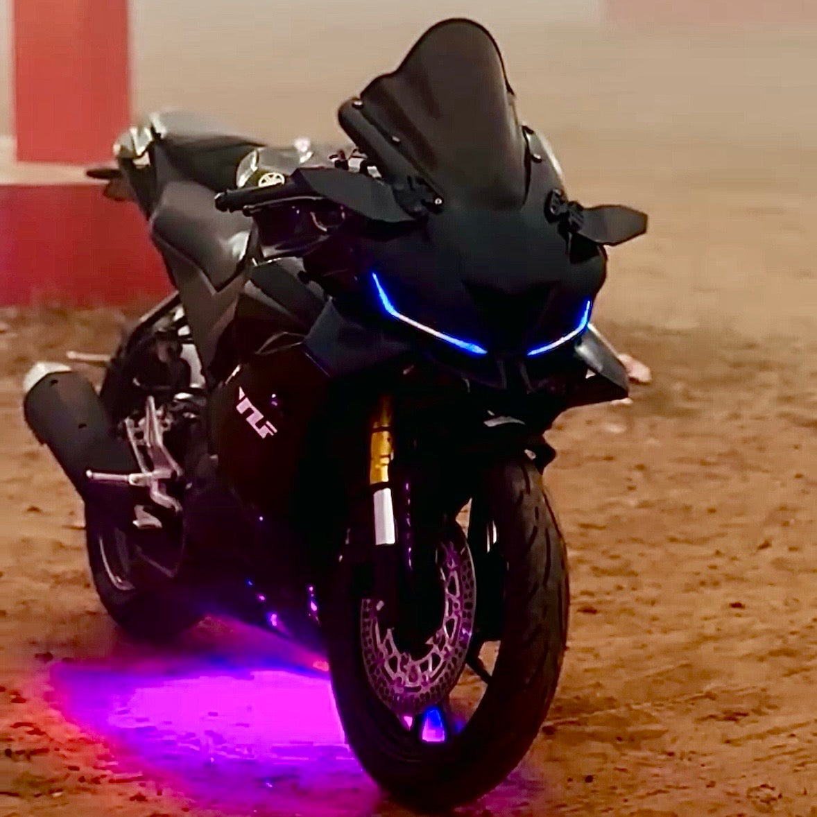 Yamaha R15 V3 Headlight Smart Drl Light Colour Changing & Running Mods Using Bluetooth App